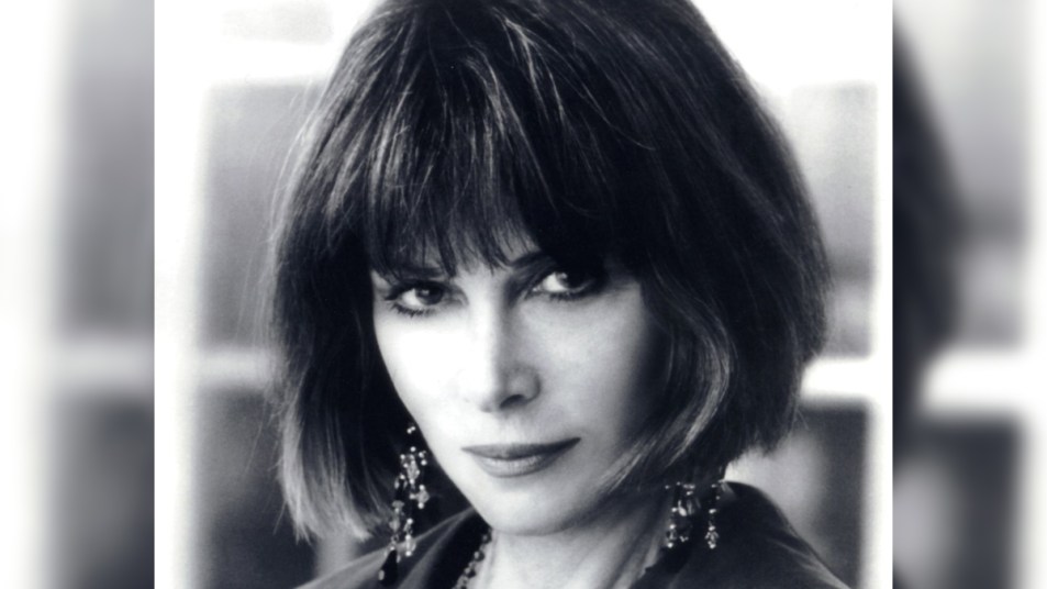 Pictures of lee grant