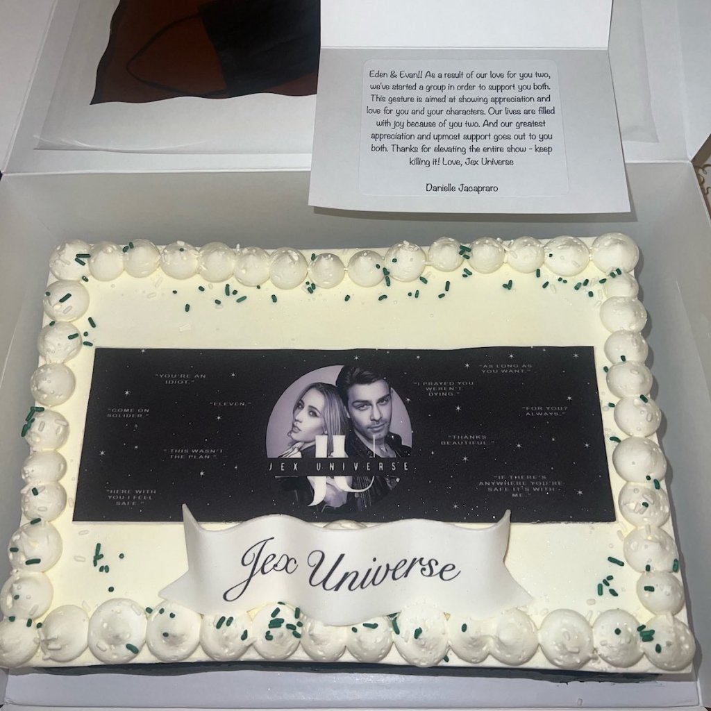 Jex Universe cake