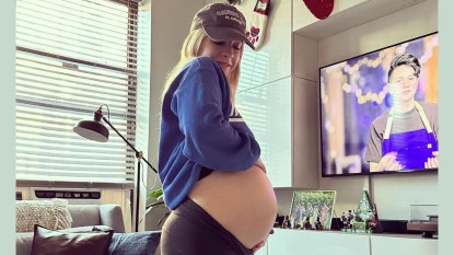 Kristen Alderson baby bump